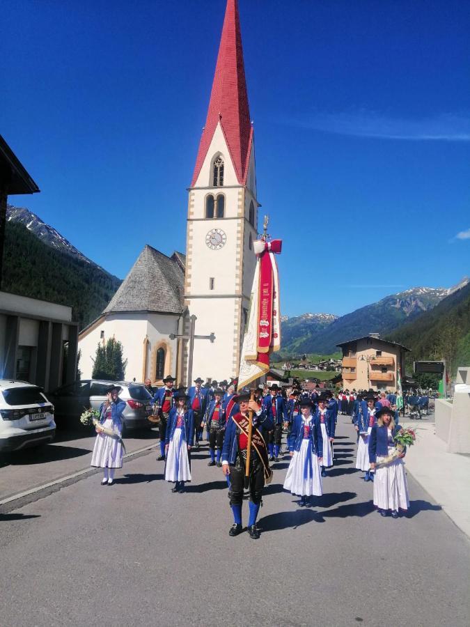 Burgerhof Villa Pettneu am Arlberg Exterior photo