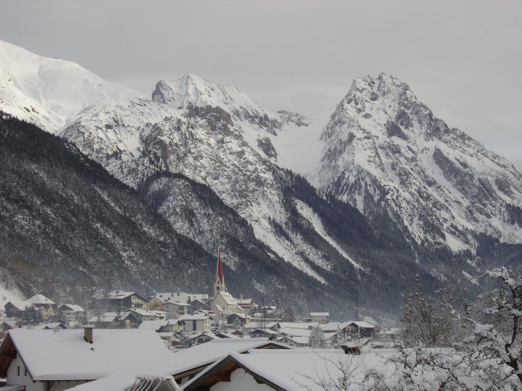 Burgerhof Villa Pettneu am Arlberg Exterior photo